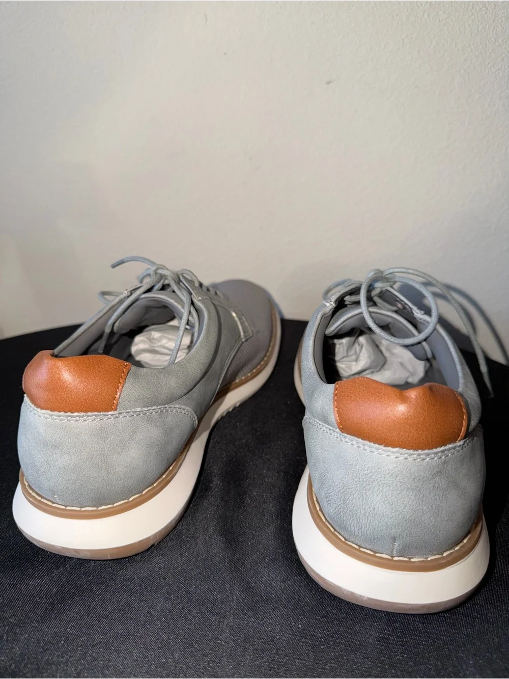 Men's Casual Gray Lace-Up Shoes with Brown Heel Accent - Nordstrom Rack